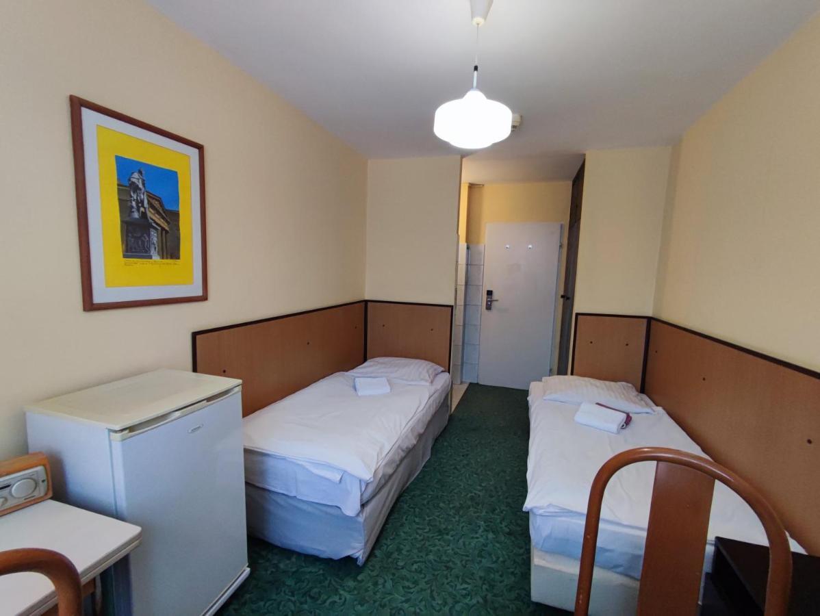 Hostel Jantar Economy *