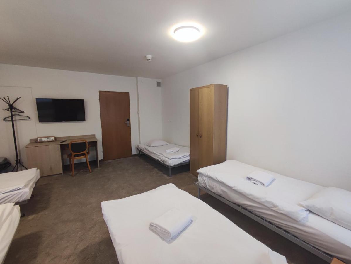 Jantar Economy Hostel